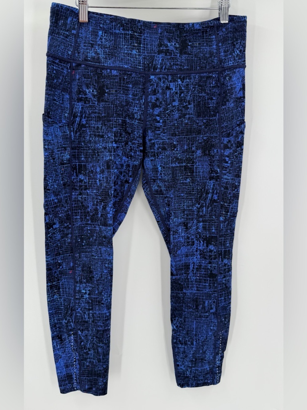 Lululemon Fast & Free 7/8 Tight II *Nulux 25" City Lights Multi Black 12 - Picture 2 of 5